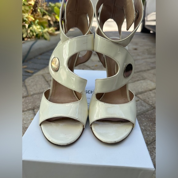 Versace Heels Straps 9 (39) - Picture 1 of 13